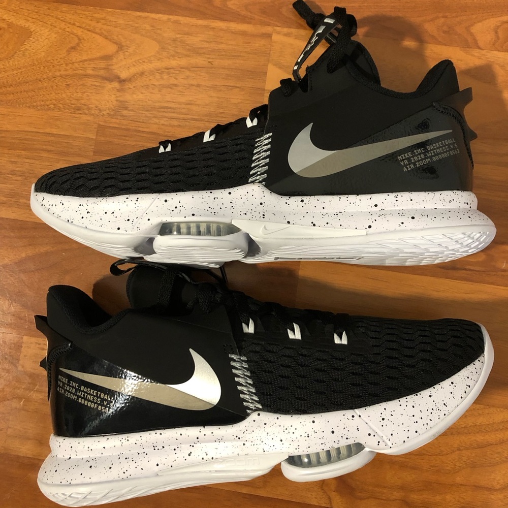 Nike Lebron Witness V, Mens, Size 13, NWT
